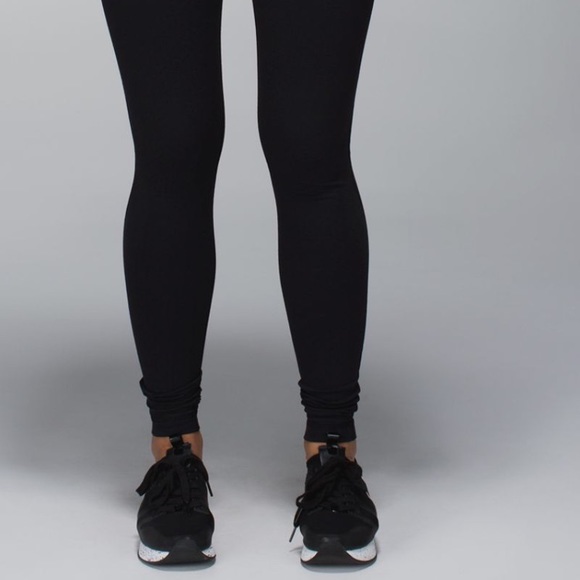 Lululemon Wunder Groove Pant
Shine Dot - Picture 3 of 7